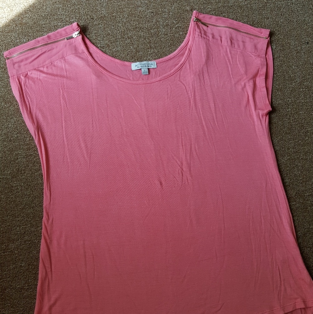 Sleeveless top